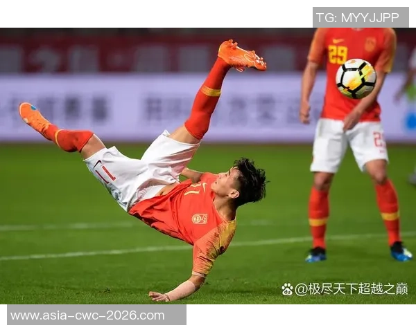 深圳业余足球比赛热潮来袭各队齐聚展现球技与团队精神 深圳业余足球比赛热潮来袭各队齐聚展现球技与团队精神