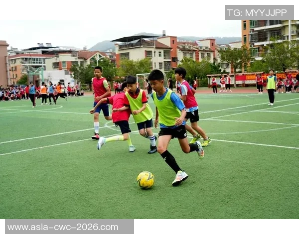 绿城足球学校招生开启梦想之旅欢迎热爱足球的小朋友加入我们 绿城足球学校招生开启梦想之旅欢迎热爱足球的小朋友加入我们